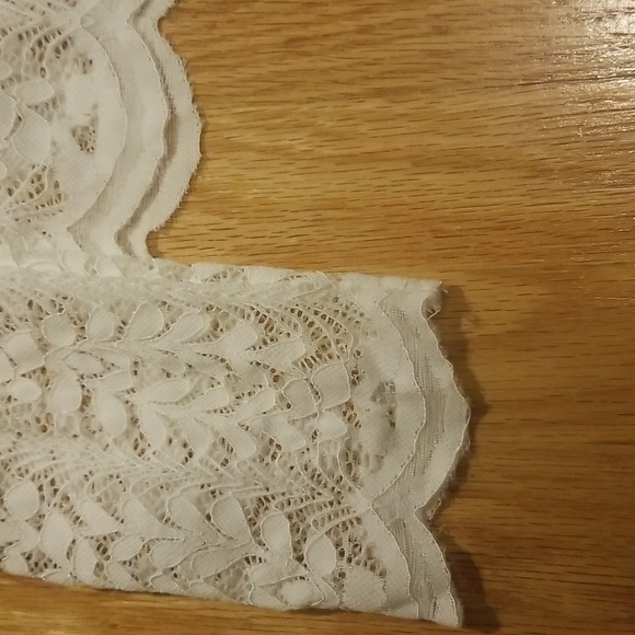 Dynamite White Lace Ruffled Turtleneck - Picture 3 of 4